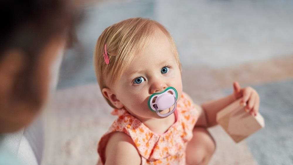 Philips AVENT Ultra Air Neutral cumi 0–6 hó lány lila, 2 db