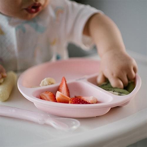 BabyOno Tapadókorongos szilikon tányér rózsaszín