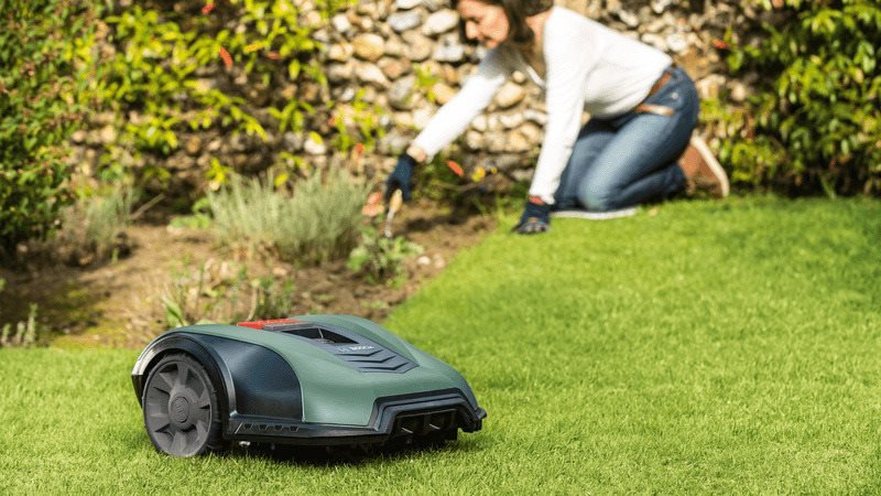 Bosch Indego M+ 700 robotfűnyíró