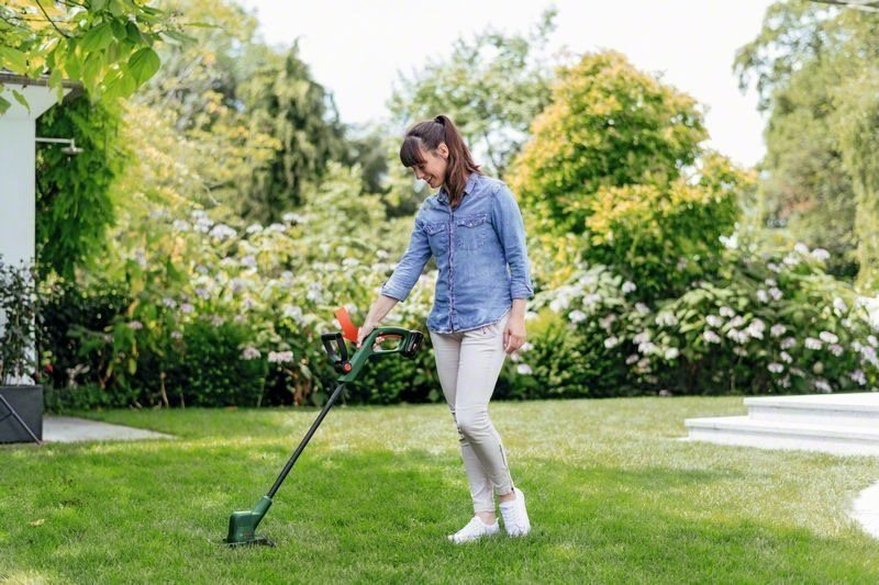 BOSCH EasyGrassCut 18V-230 (1x2 Ah) 0.600.8C1.A03 szegélynyíró