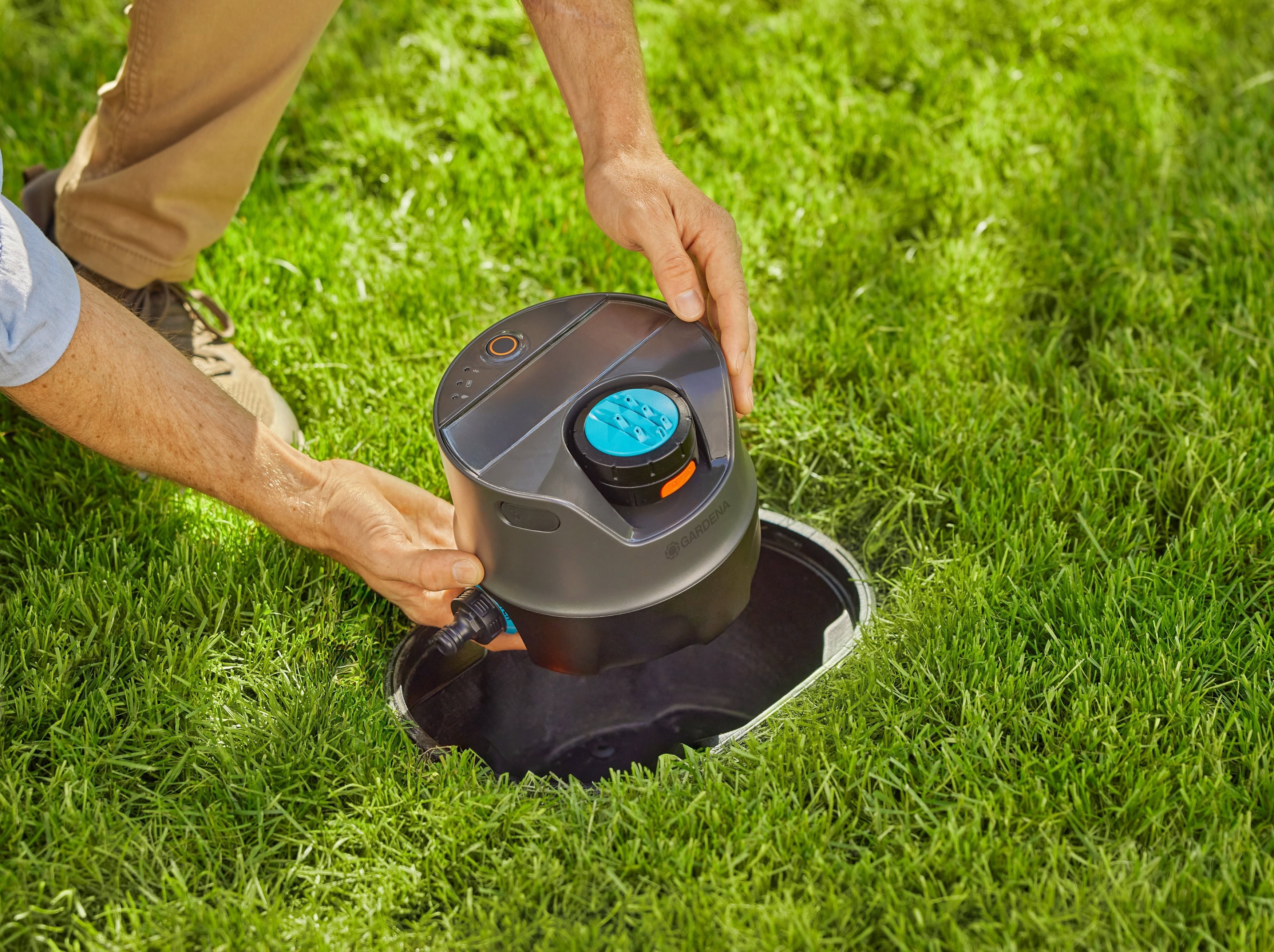GARDENA AquaPrecise csővezetékes napelemes öntözőrendszer