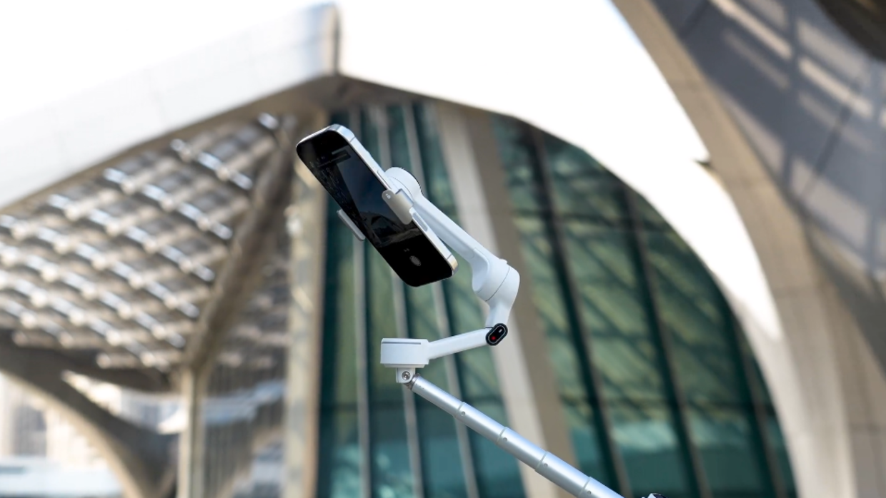 Insta360 Flow 2 Pro Creator Bundle / Stone Grey stabilizátor