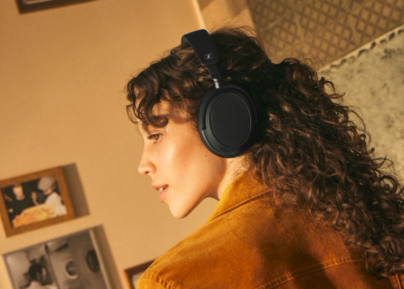 Sennheiser ACCENTUM Plus Wireless vezeték nélküli fejhallgató