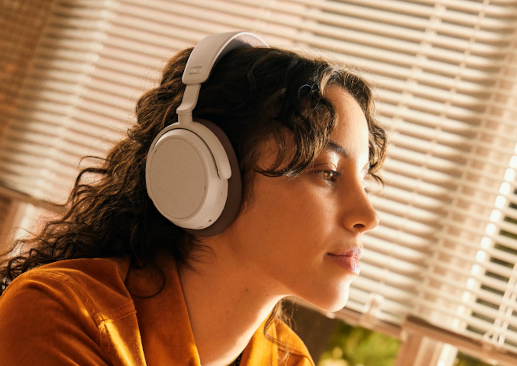 Sennheiser ACCENTUM Plus Wireless vezeték nélküli fejhallgató