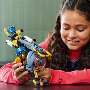 LEGO® Technic Mélytengeri kutató tengeralattjáró 42201