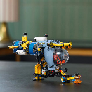 LEGO® Technic Mélytengeri kutató tengeralattjáró 42201