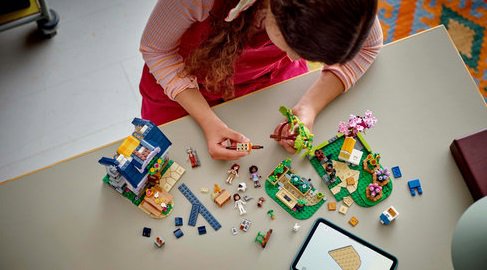 LEGO® Friends 42669 Méhész ház és virágoskert