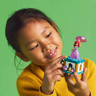 LEGO® Disney Princess Pörgő-forgó Ariel 43259
