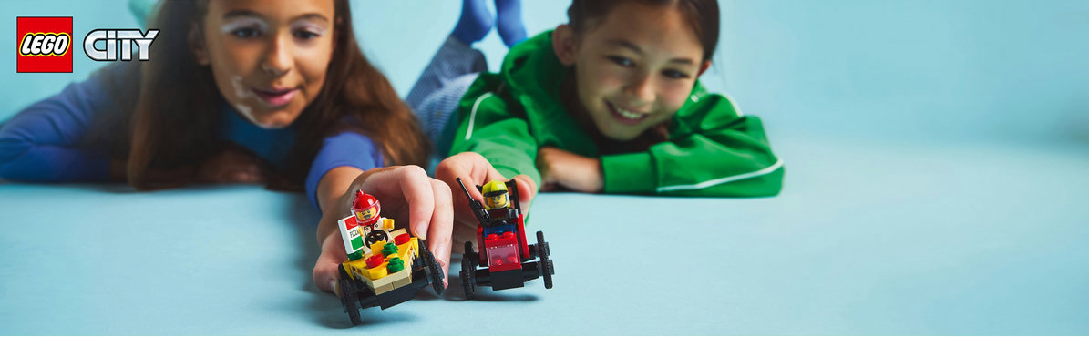 LEGO® City Pizzásautó vs. tűzoltóautó, versenyautós csomag 60458