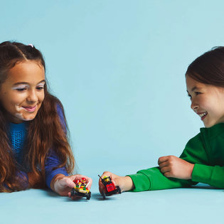 LEGO® City Pizzásautó vs. tűzoltóautó, versenyautós csomag 60458