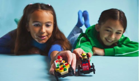 LEGO® City Pizzásautó vs. tűzoltóautó, versenyautós csomag 60458