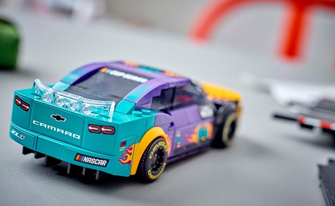 LEGO® Speed Champions 76935 NASCAR® Next Gen Chevrolet Camaro ZL1