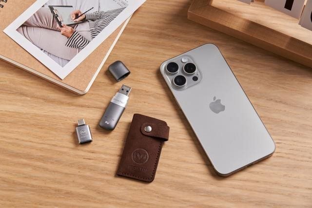 MAKTAR Nukii 128 GB NFC pendrive