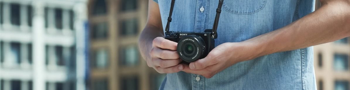 Sony Alpha A6100 digitális fényképezőgép, fekete + E PZ 16–50 mm f/3,5–5,6 II + E 55–210 mm f/4,5–6,3
