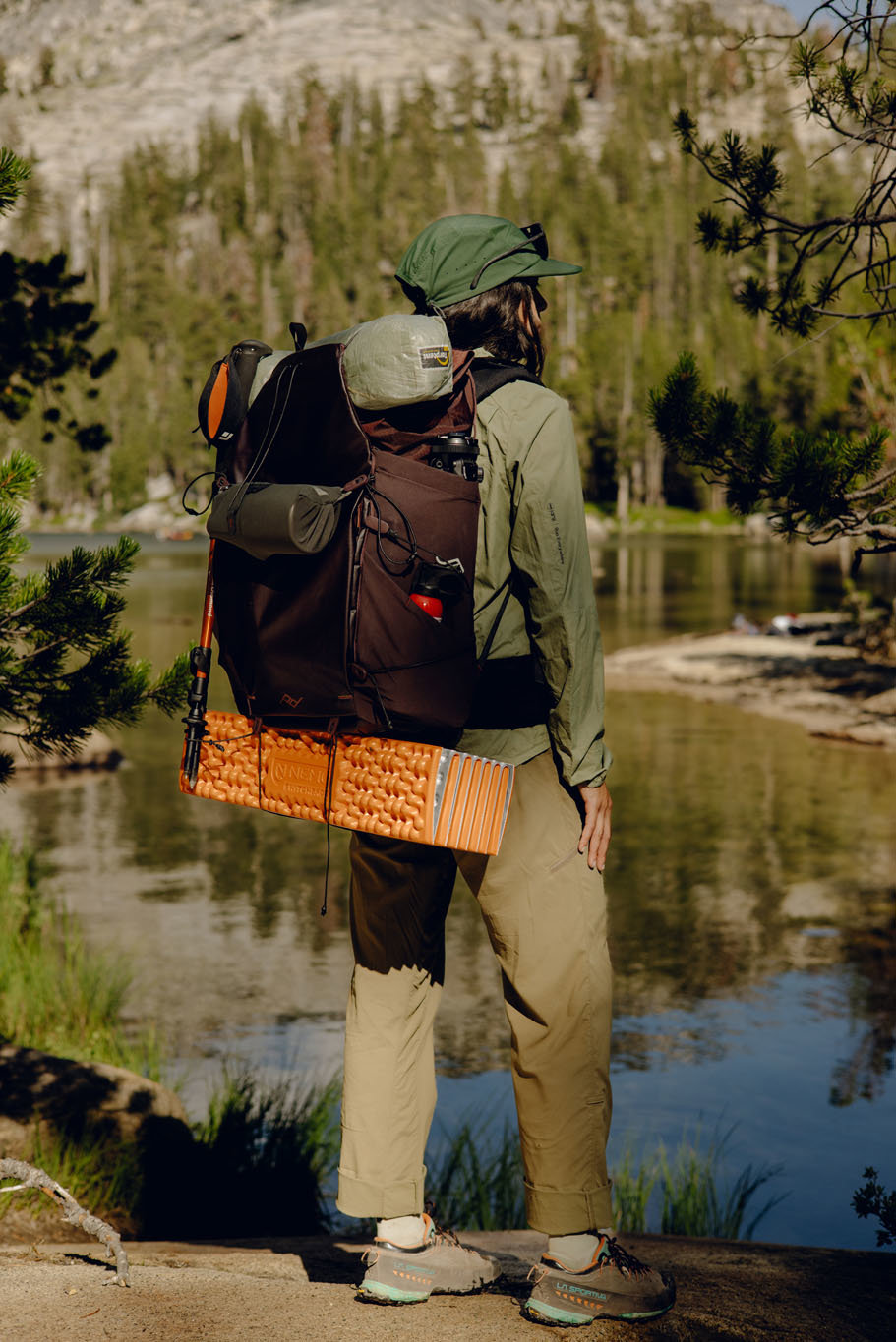 Peak Design Outdoor Backpack 45L Eclipse fotóhátizsák