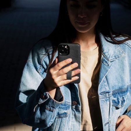 Peak Design Everyday Loop iPhone 15 Pro tok