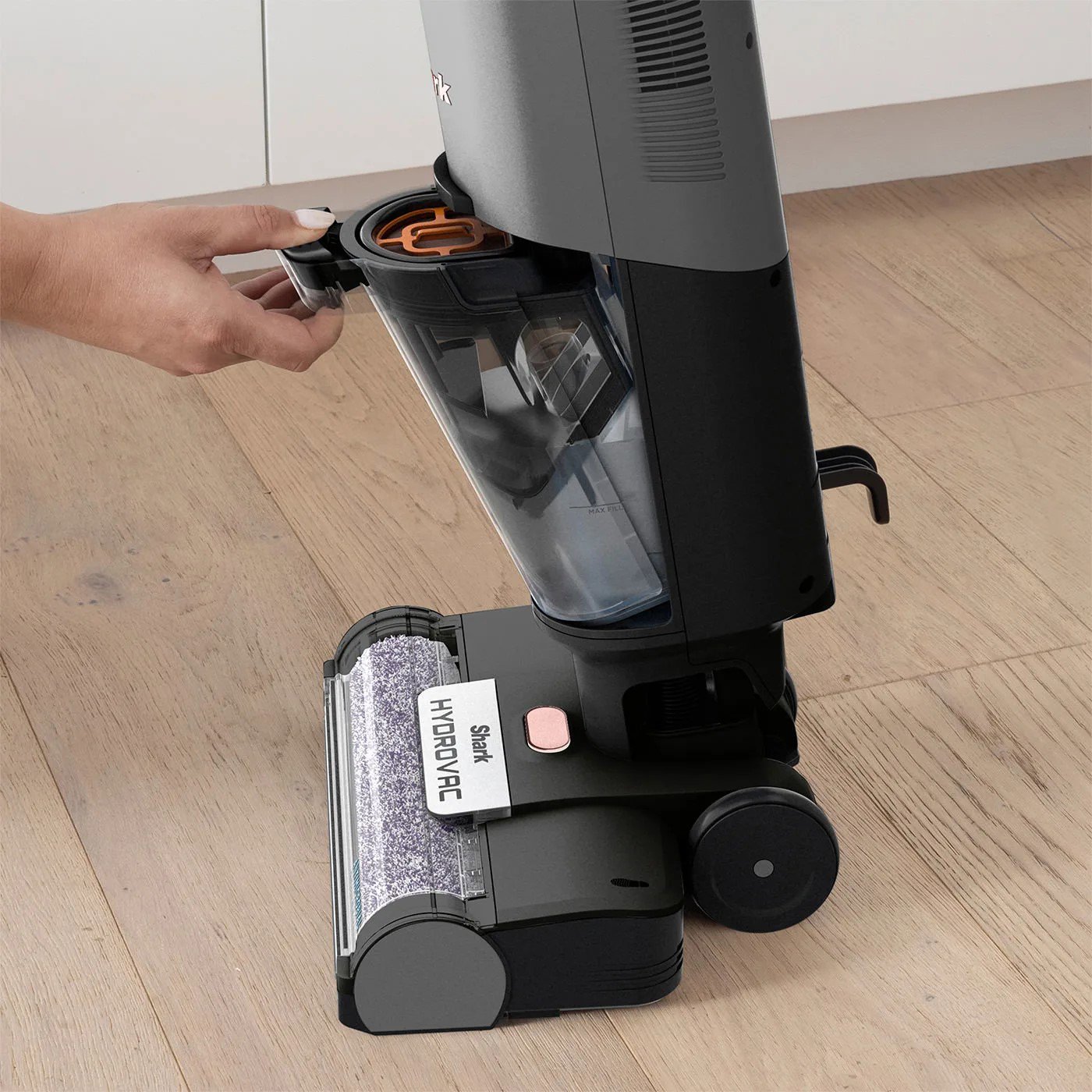 Többcélú porszívó Shark® WD210EU - ürítés