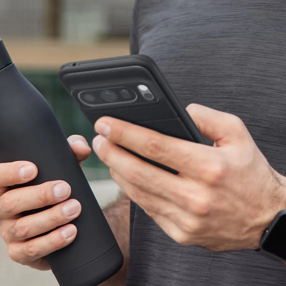 Spigen Caseology Athlex mobiltelefon tok