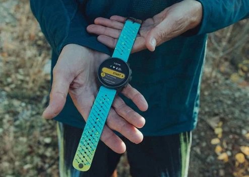 Suunto Race S okosóra