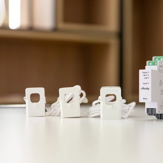Shelly Pro 3EM fogyasztásmérő, fogyasztásmérő 3 db 120A-es csatlakozóval, WiFi, LAN, BT