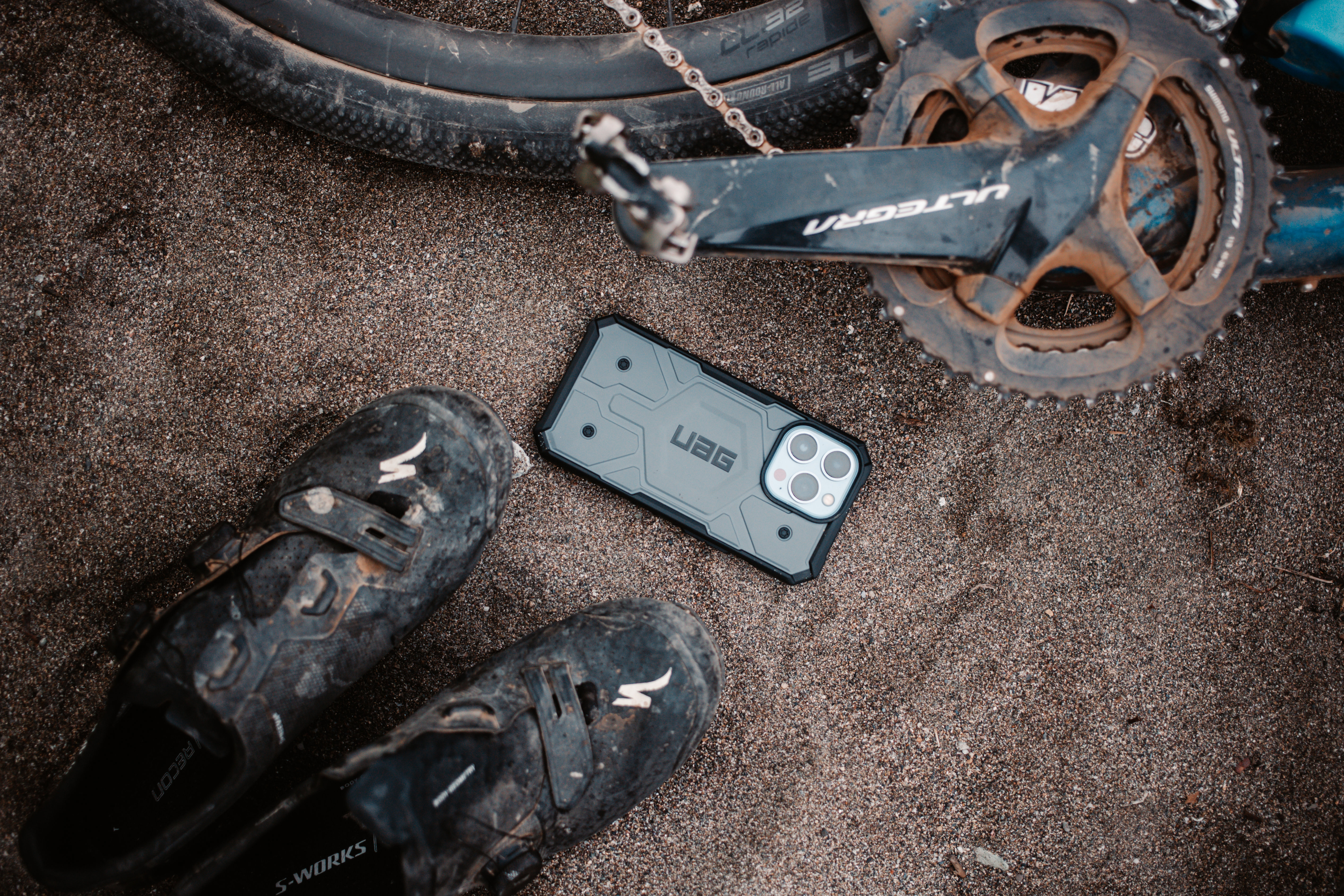 UAG Pathfinder Magsafe Cloud Blue iPhone 16 Pro Max tok