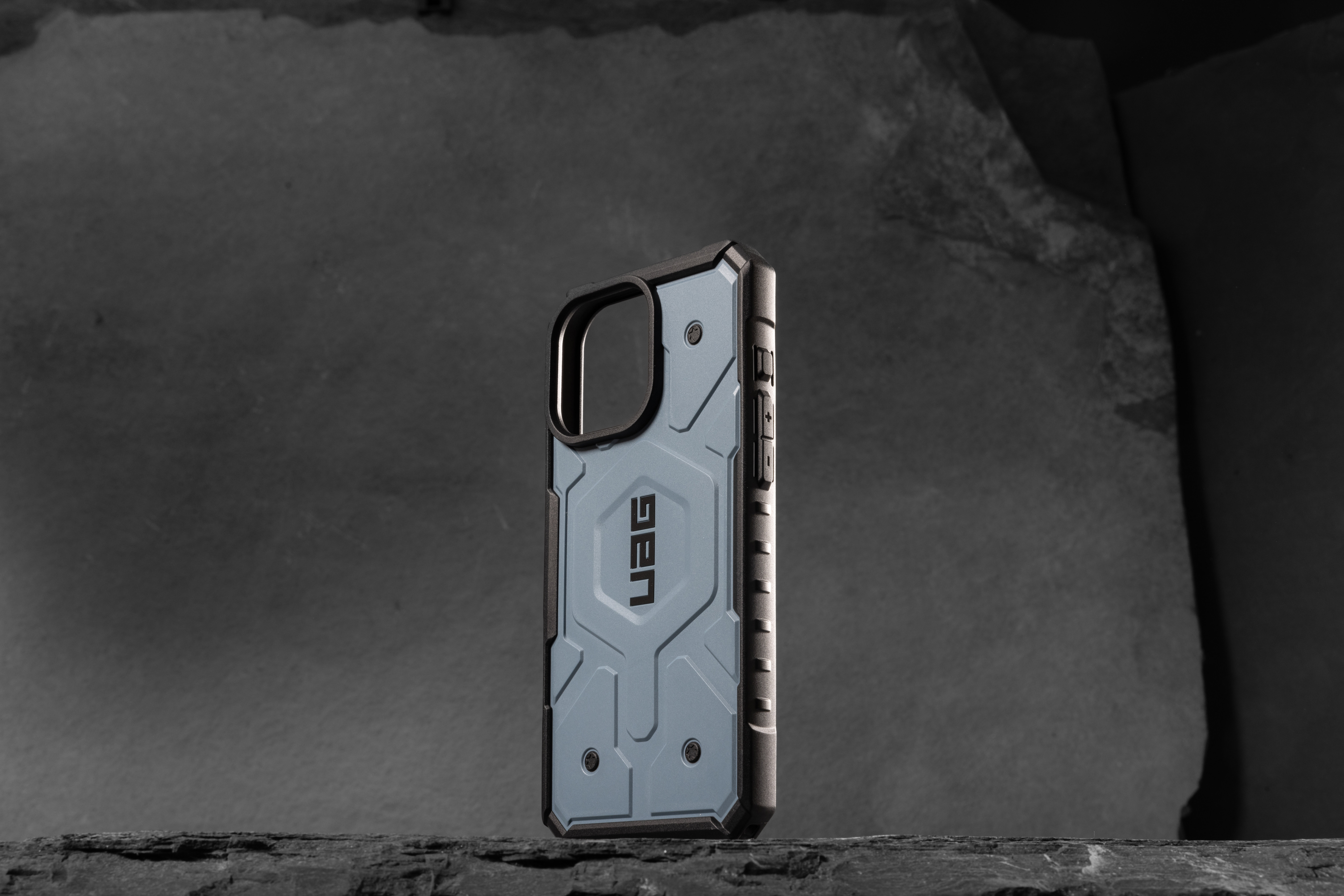 UAG Pathfinder Magsafe Cloud Blue iPhone 16 Pro Max tok