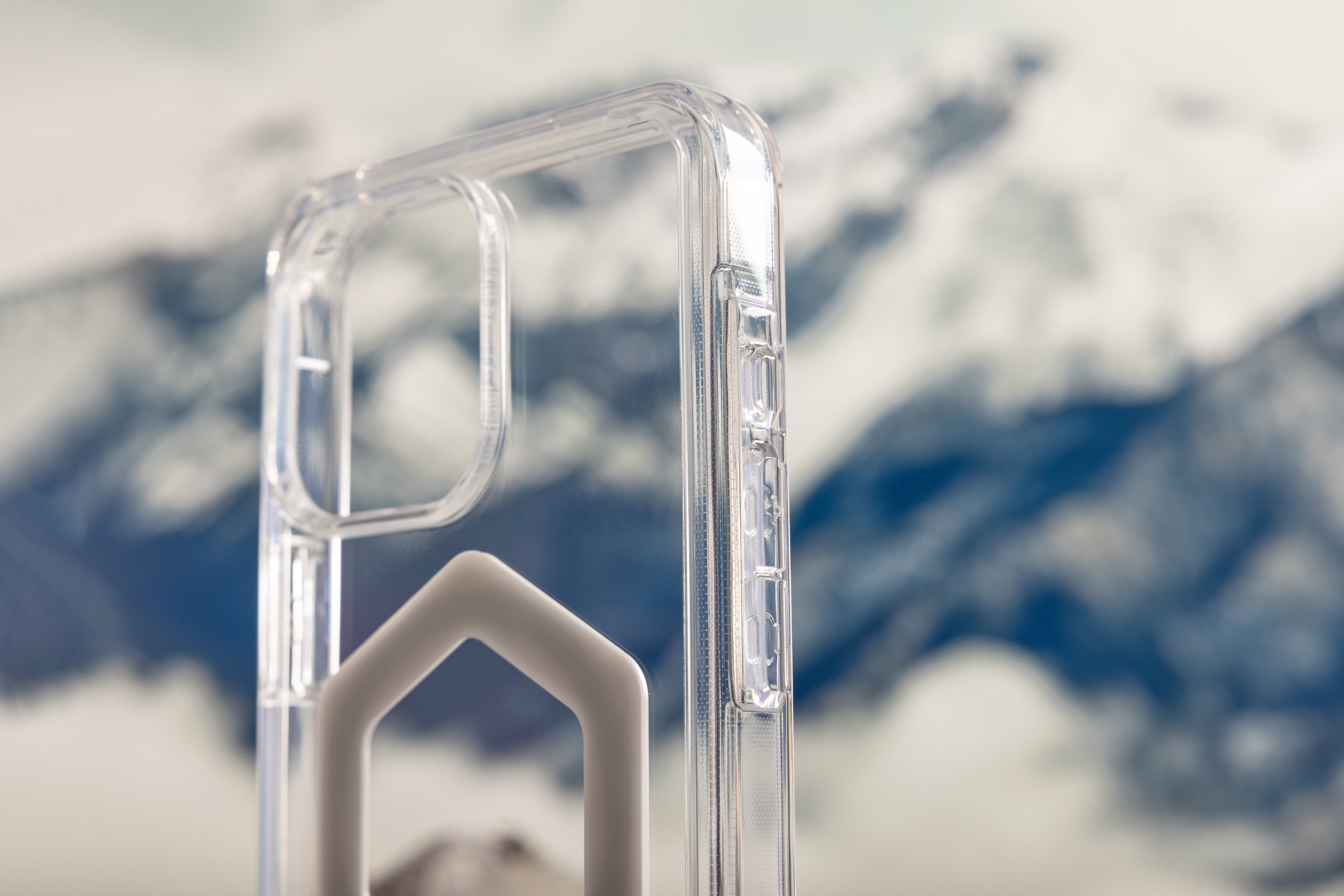 UAG Plyo Magsafe Ice/Silver iPhone 16 Pro tok