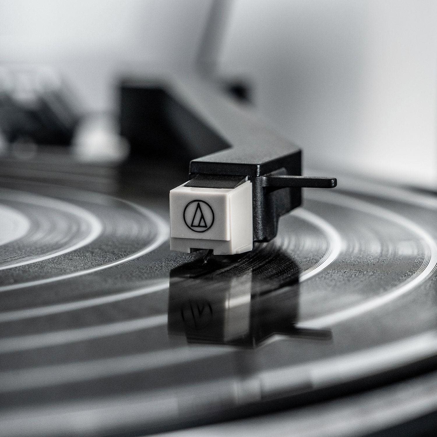 Victrola Eastwood LP lemezjátszó barna