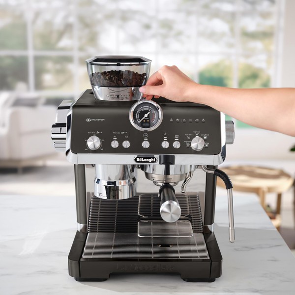 De'Longhi La Specialista Opera EC9555.BK karos kávéfőző De'Longhi La Specialista Opera EC9555.BK karos kávéfőző