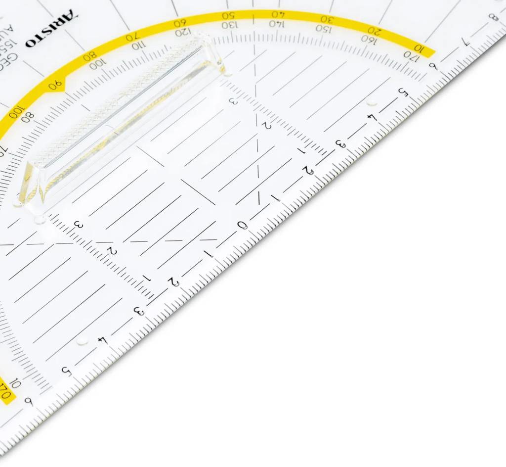 háromszög vonalzó