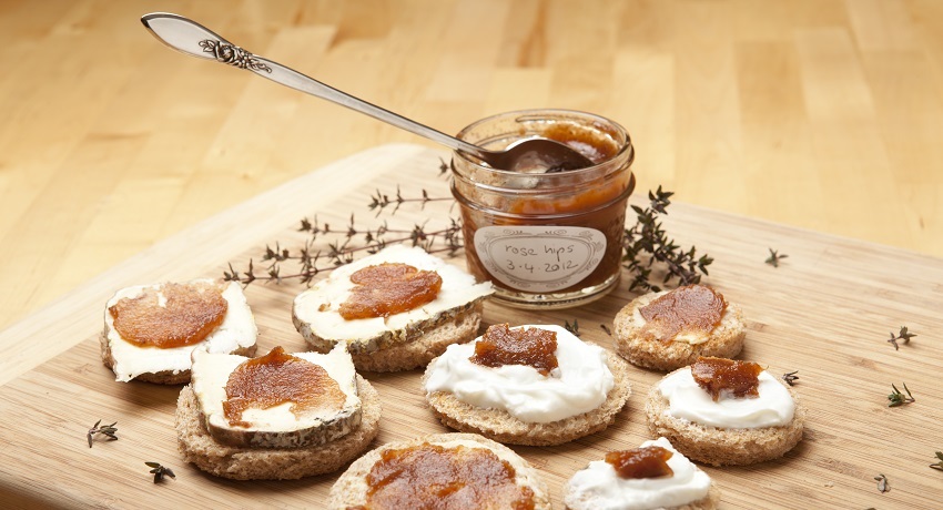 csipkebogyólekvár recept