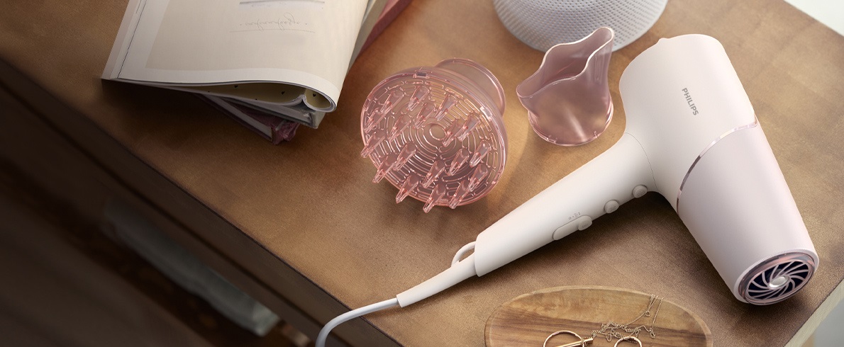 Philips BHD530/00 Series 5000 hajszárító szűkítőfejjel és diffúzorral 