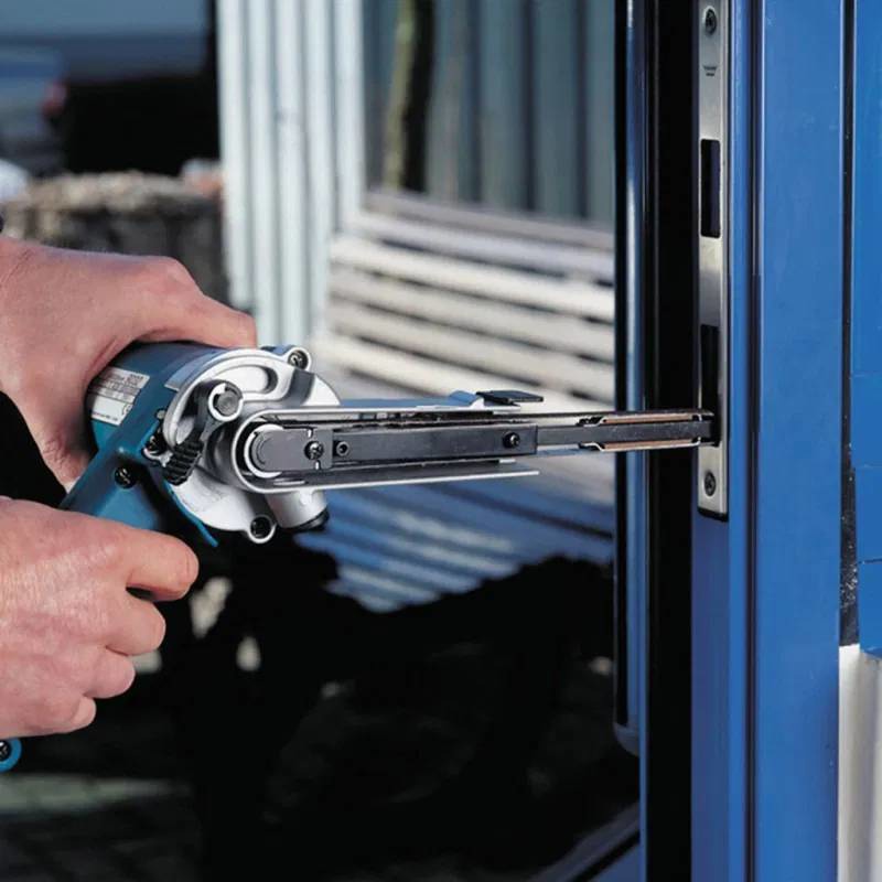 Makita szalagcsiszoló