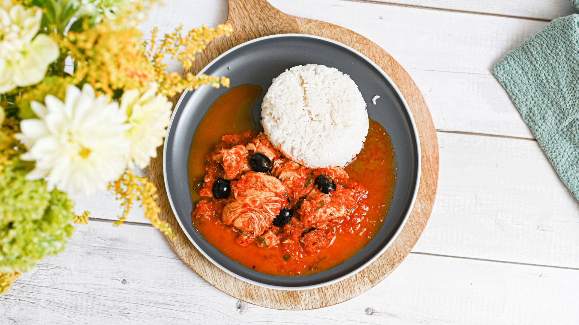 Csirkecomb sültpaprika-mártással