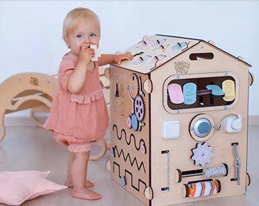 Montessori fa játékok