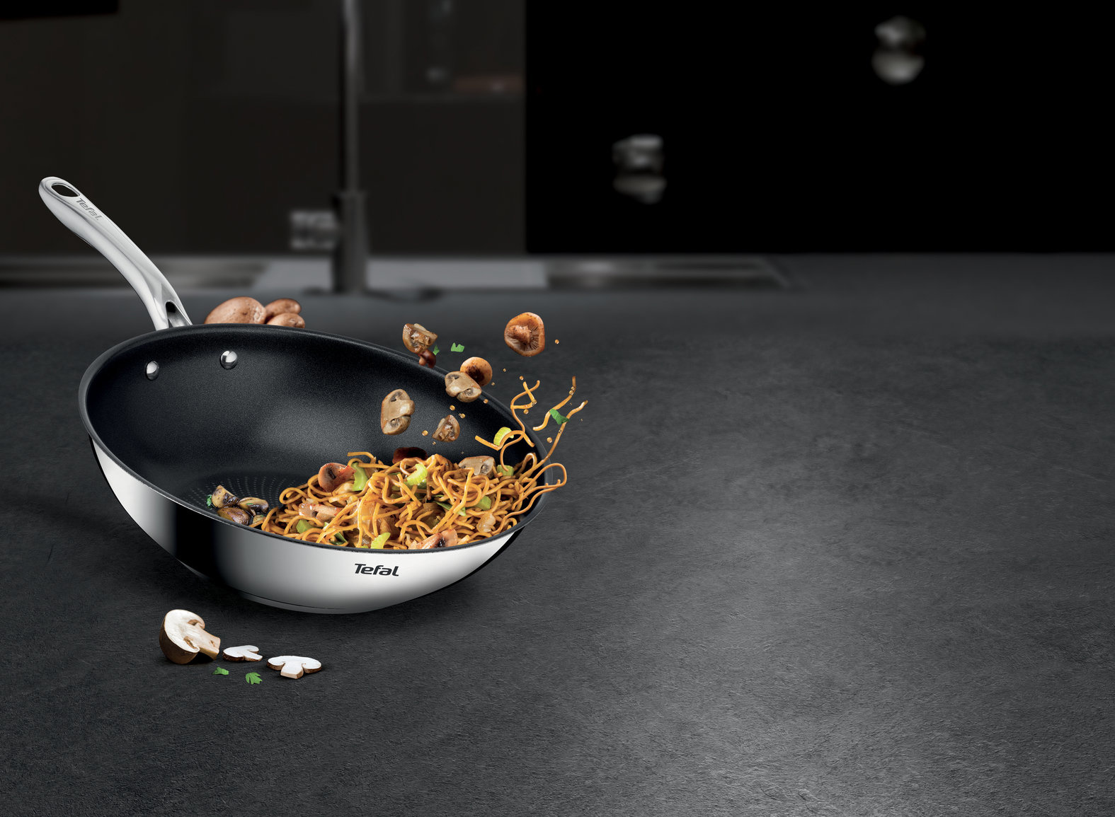 Tefal H8151925 Infinite Wok serpenyő 28 cm Tefal H8151925 Infinite Wok serpenyő 28 cm