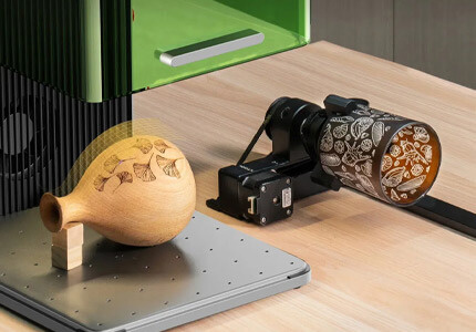 xTool gravírozógépek munka közben