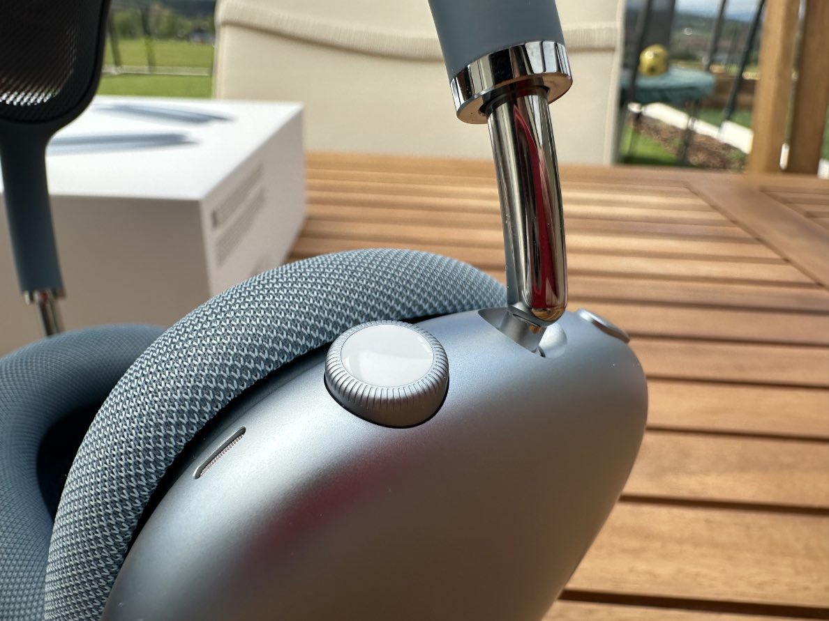 Apple AirPods Max 2