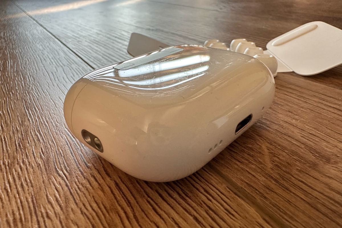 Apple AirPods Pro 3, teszt, tok