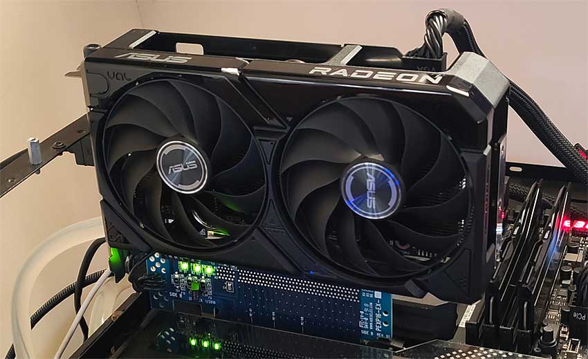 Asus DUAL RX 9060 XT 16G tesztekben
