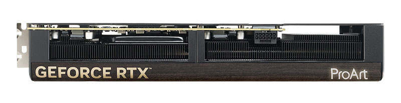 Asus ProArt RTX 5080 O16G; felső oldal