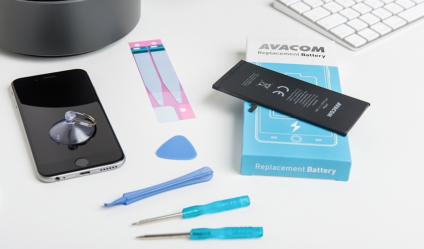 AVACOM mobil akkumulátor tartozékokkal