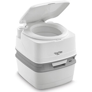 lakókautó tartozék, vegyi wc