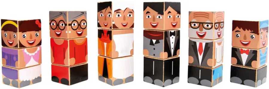 Fa építő játék kocka – családi motívummal