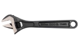 Franciakulcs vs. csőfogó