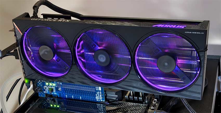Gigabyte AORUS RTX 5060 ELITE 8G; Alza.hu
