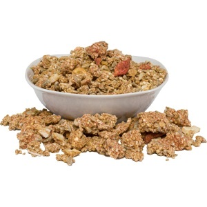 Házi cukormentes granola aszalt gyümölcsökkel, tálban tálalva