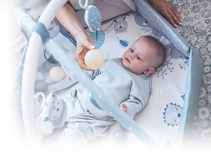 Milyen játékot vegyek 6 hónapos babának?