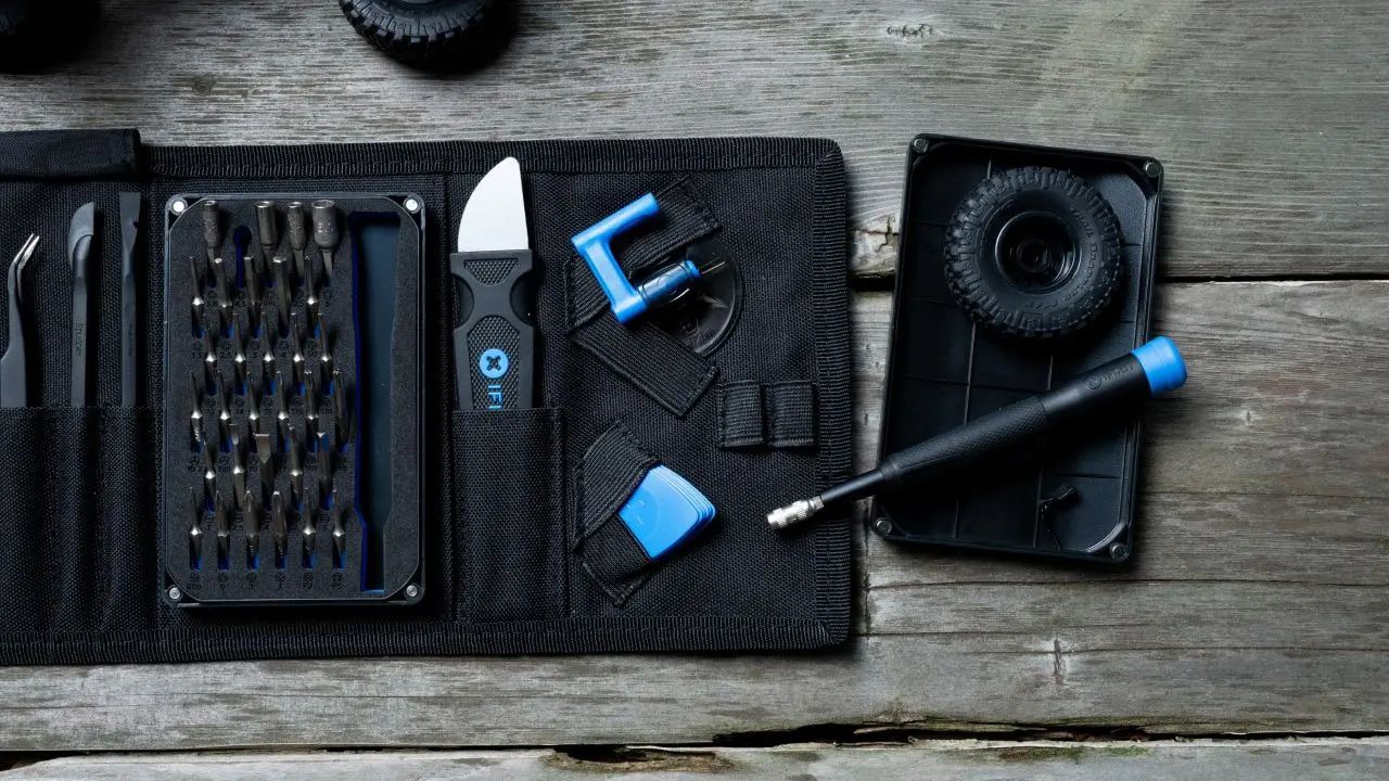 iFixit