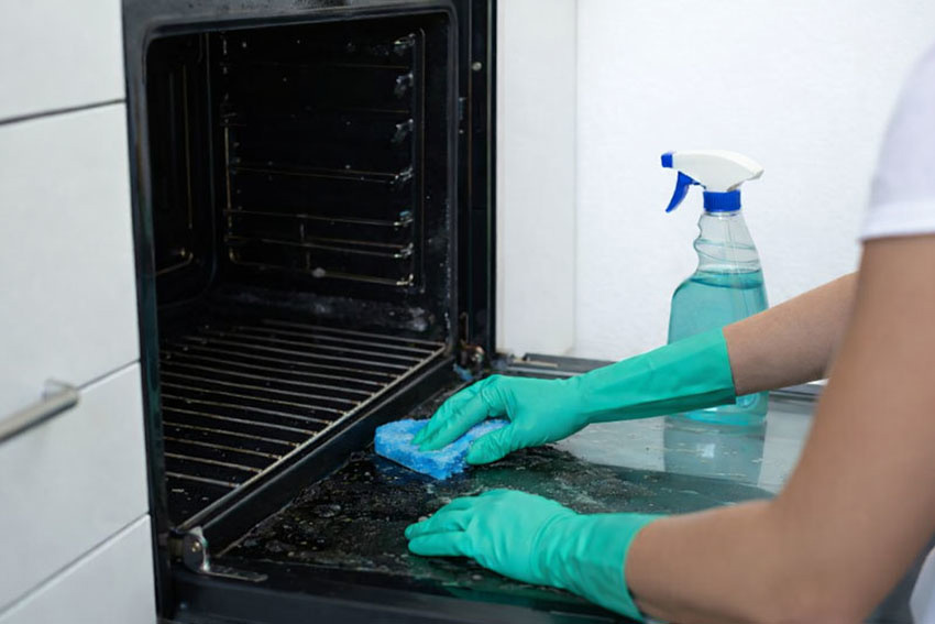 Hogyan tisztítsd meg a sütő üvegét?